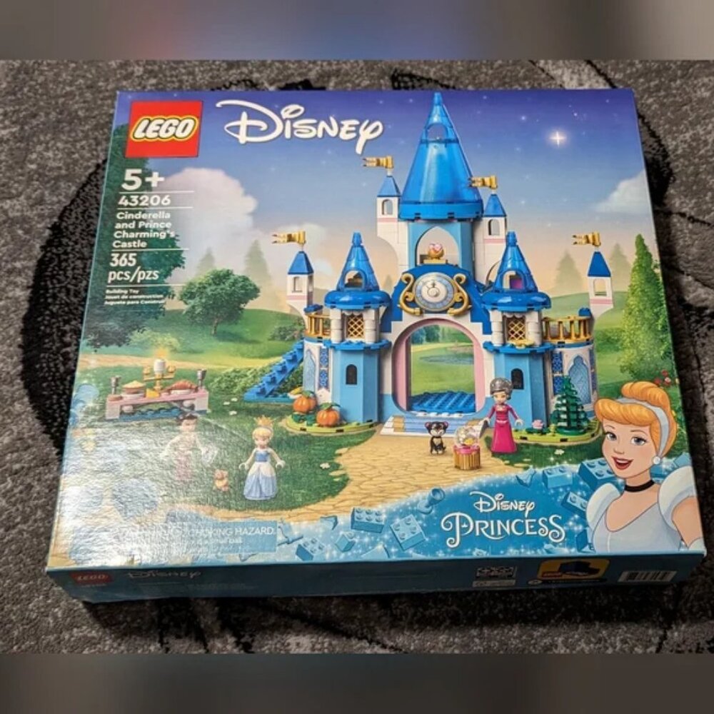 Disney Cinderella and Prince Charming Castle Lego Set 43206 Brand New